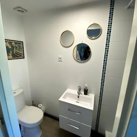 Jolie Maison Pleine Nature, 1-4 P, Parking Gratuit 度假居 *