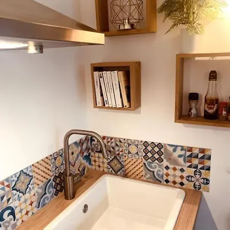 Jolie Maison Pleine Nature, 1-4 P, Parking Gratuit 度假居 *