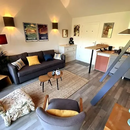 Jolie Maison Pleine Nature, 1-4 P, Parking Gratuit La Chapelle-Sur-Erdre